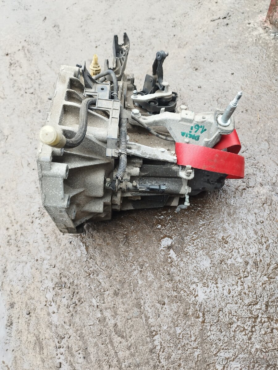 Dacia Duster 1.6 (převodovka) - 2