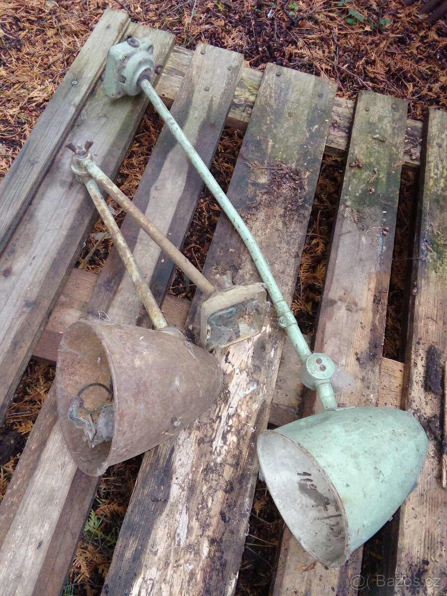 Prodám dvě staré lampy - 2