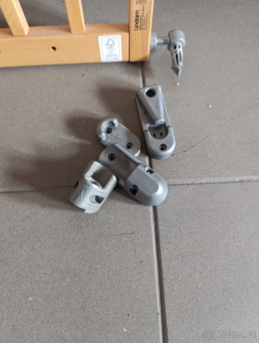 Dětská zábrana Lindab 70 až 110cm - 2