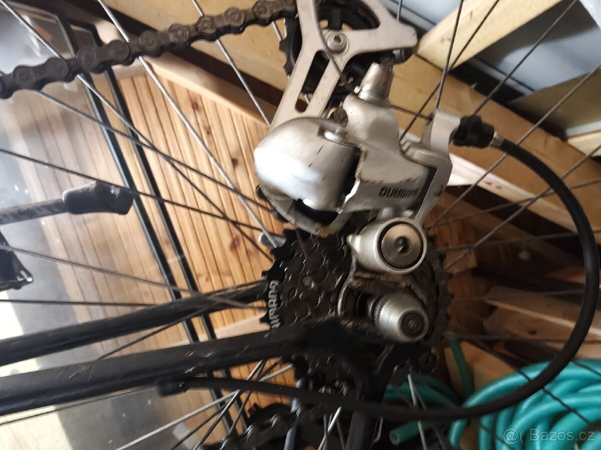 Silniční kolo favorit - 2