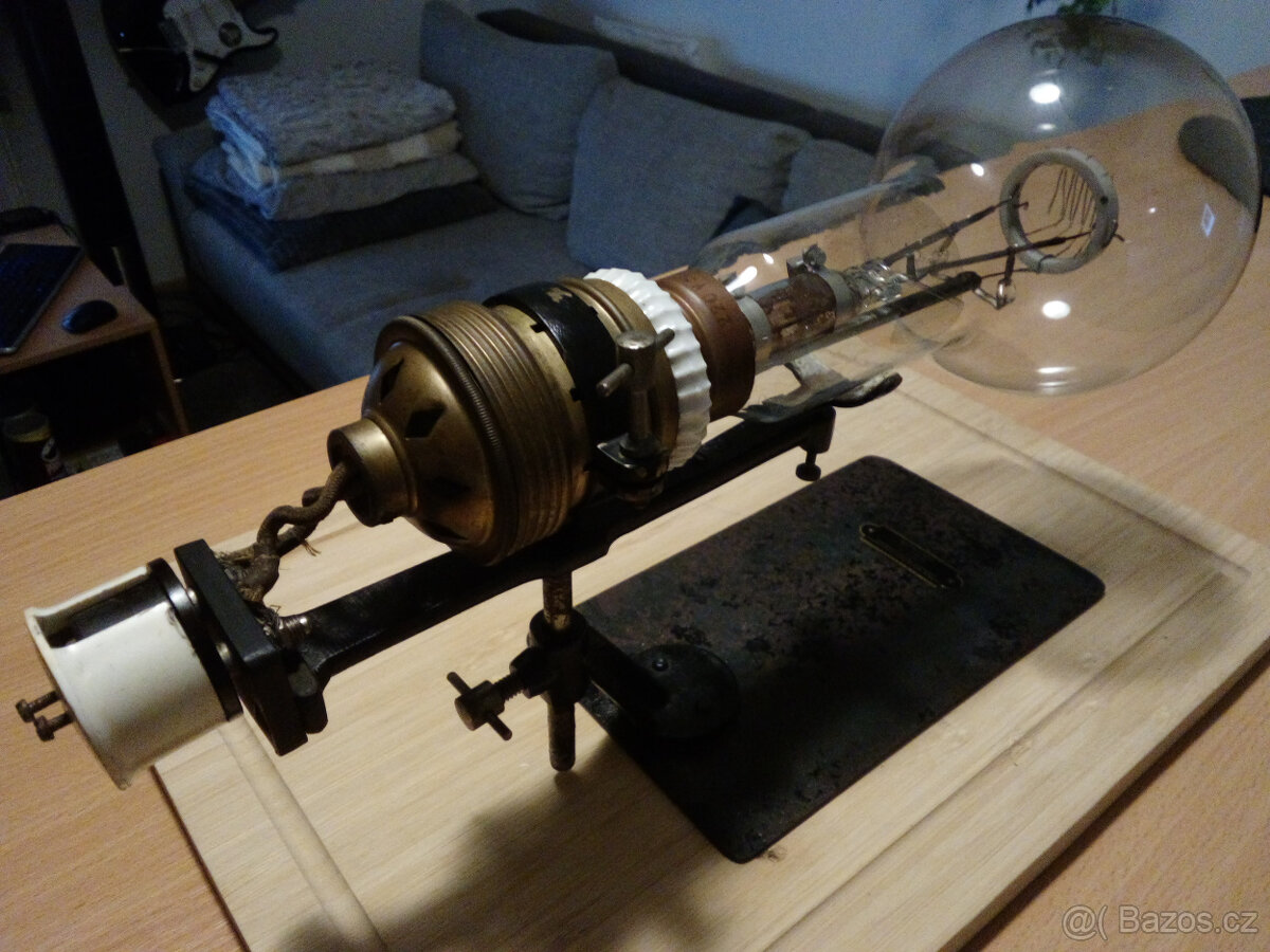 Žárovka projekční - školní pomůcka - 2