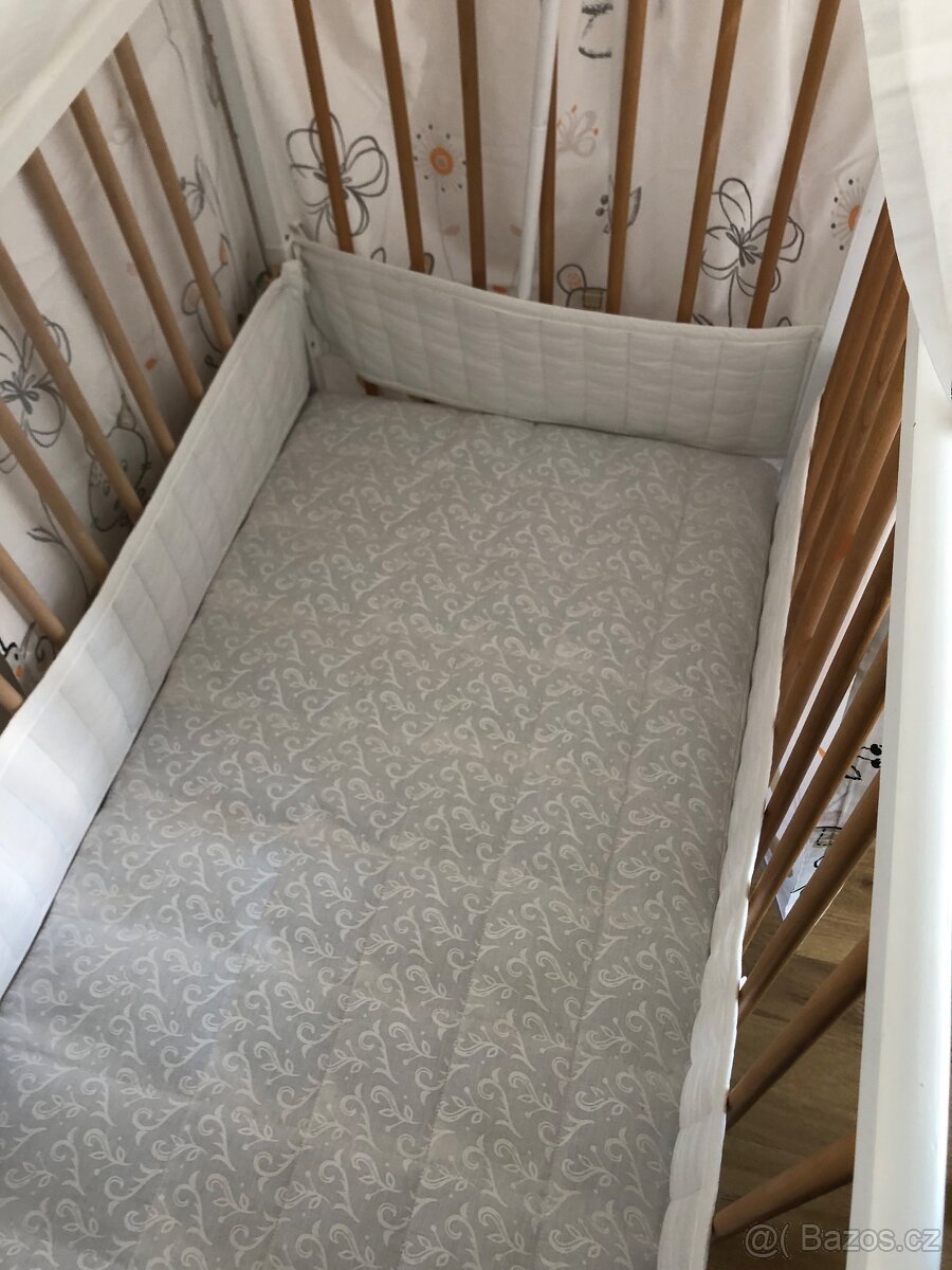 Dětská postýlka a příslušenství - 2