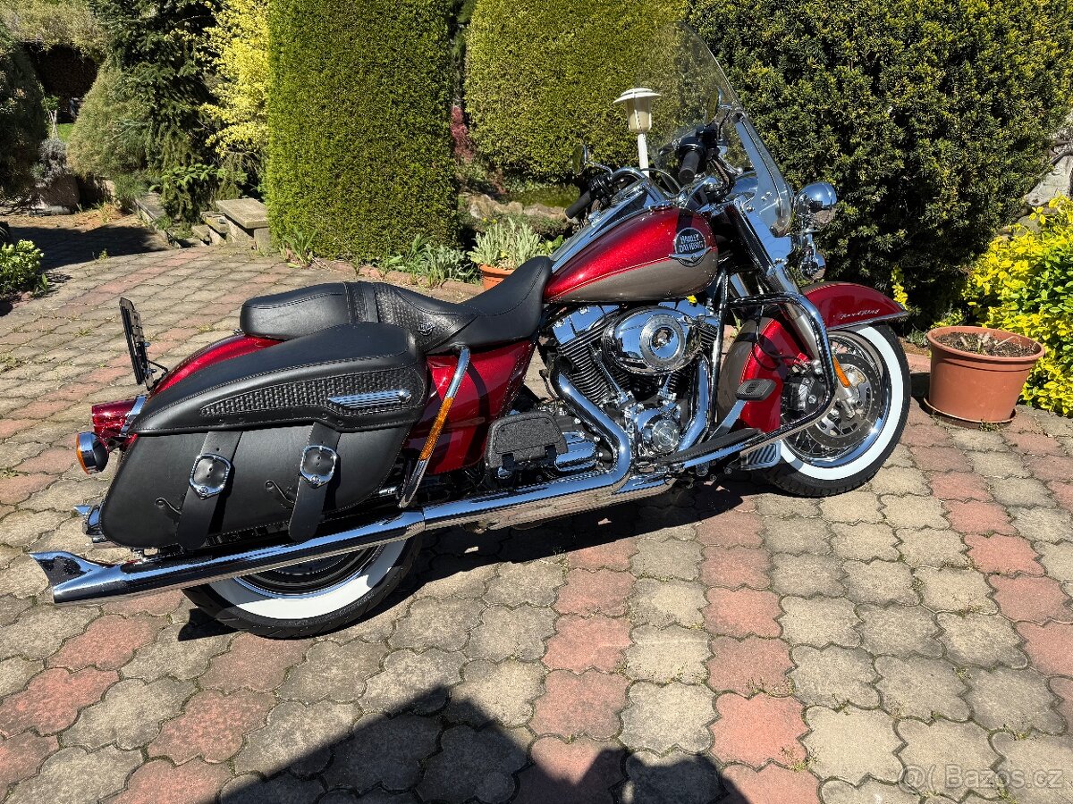 Harley Davidson Road King Classic - 2