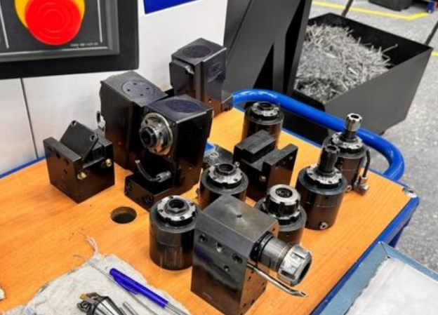 Soustruhy - CNC L 150Y - 2