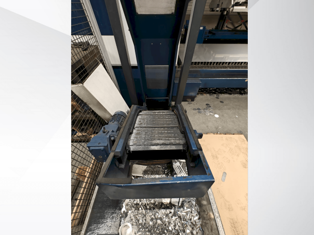 Laserový stroj TRUMPF TruLaser 3030 Fiber - 2