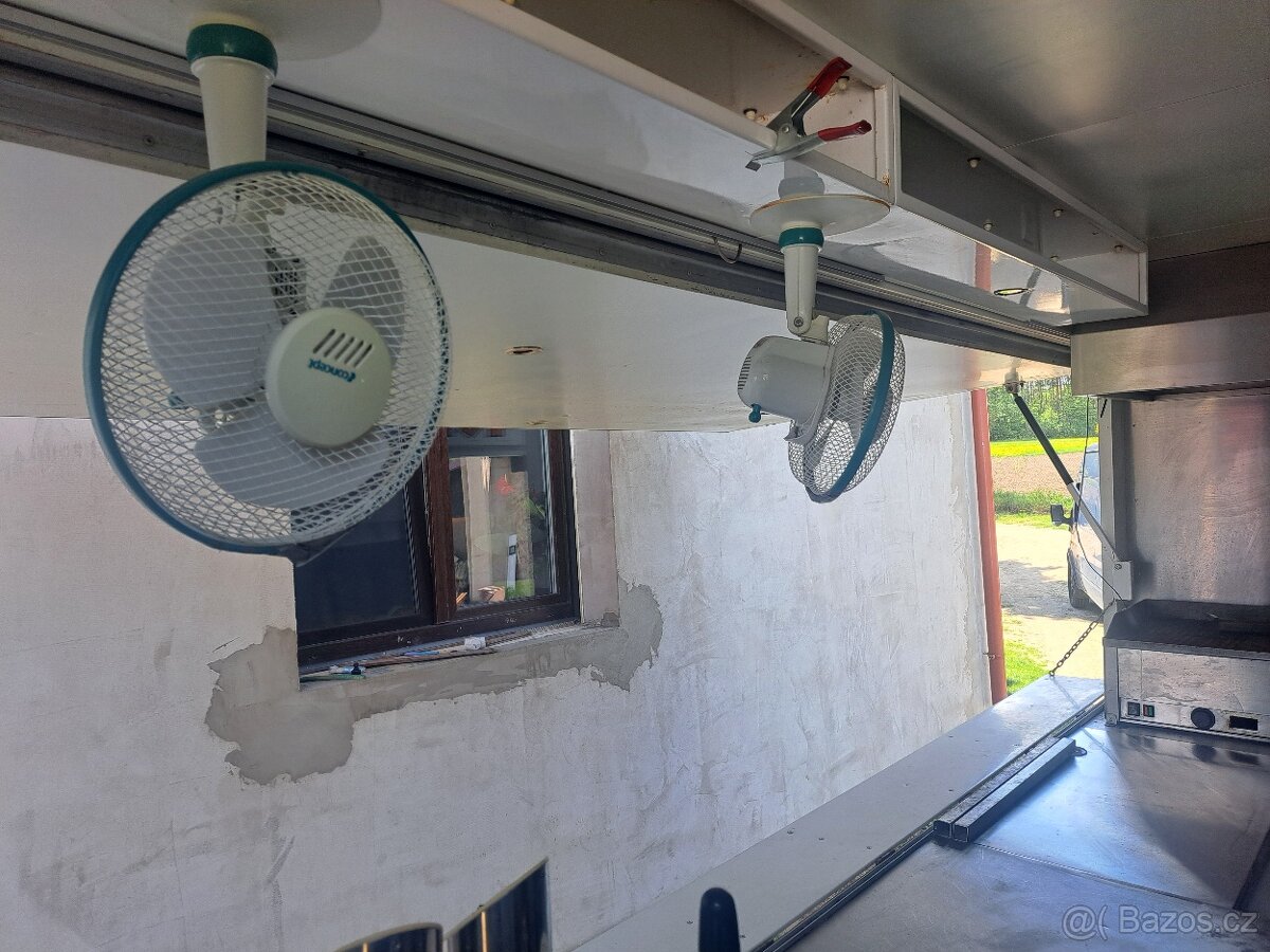 prodejní stánek - 2