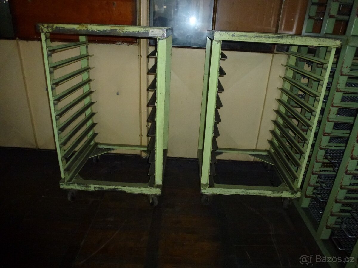 regál, vozík - 2