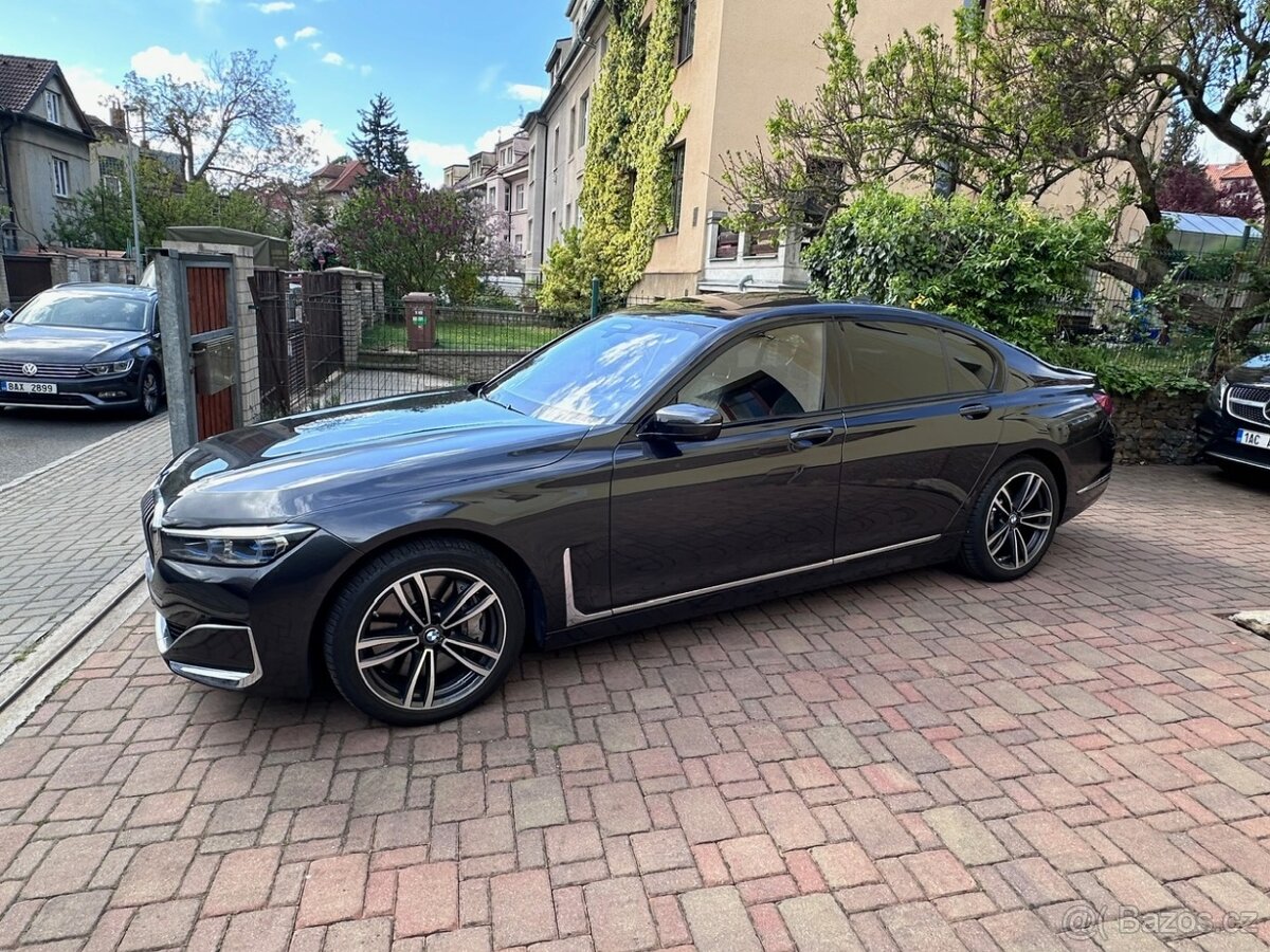 BMW 750i panorama,headuo 75tkm odpočet DPH - 2