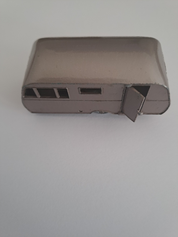 Model karavanu MATCHBOX 23C - 2