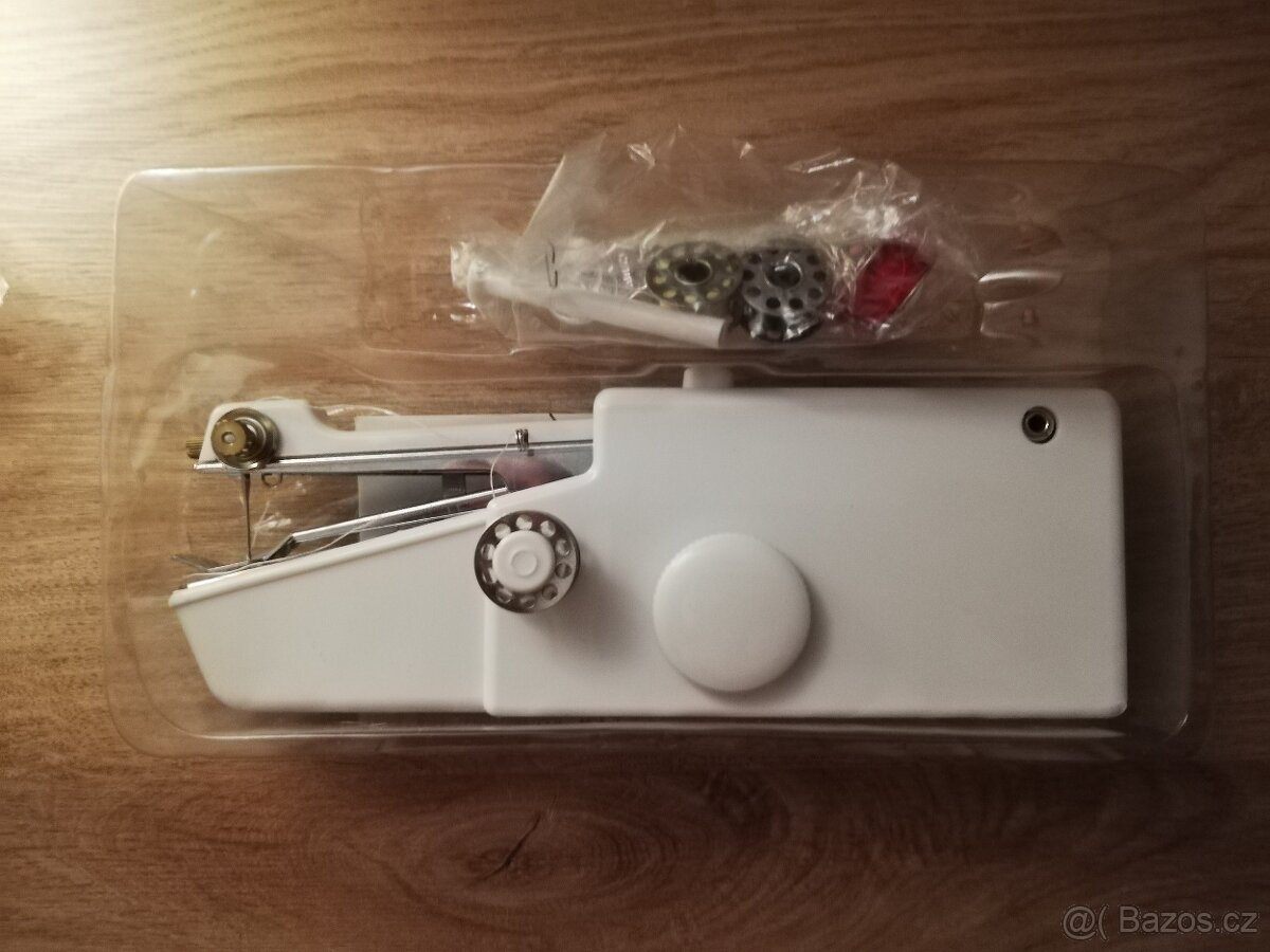 Mini aku šicí stroj - 2