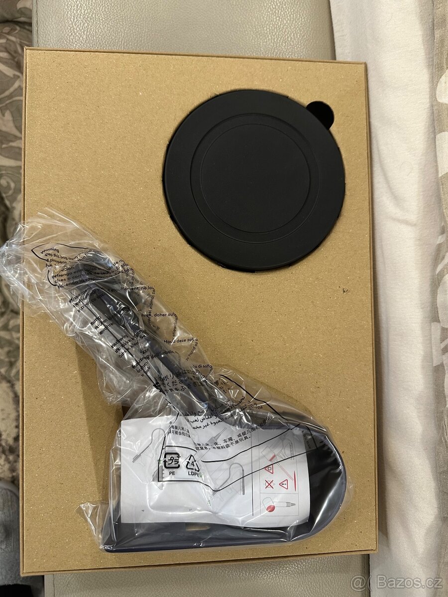 Stojan na fen dyson - 2