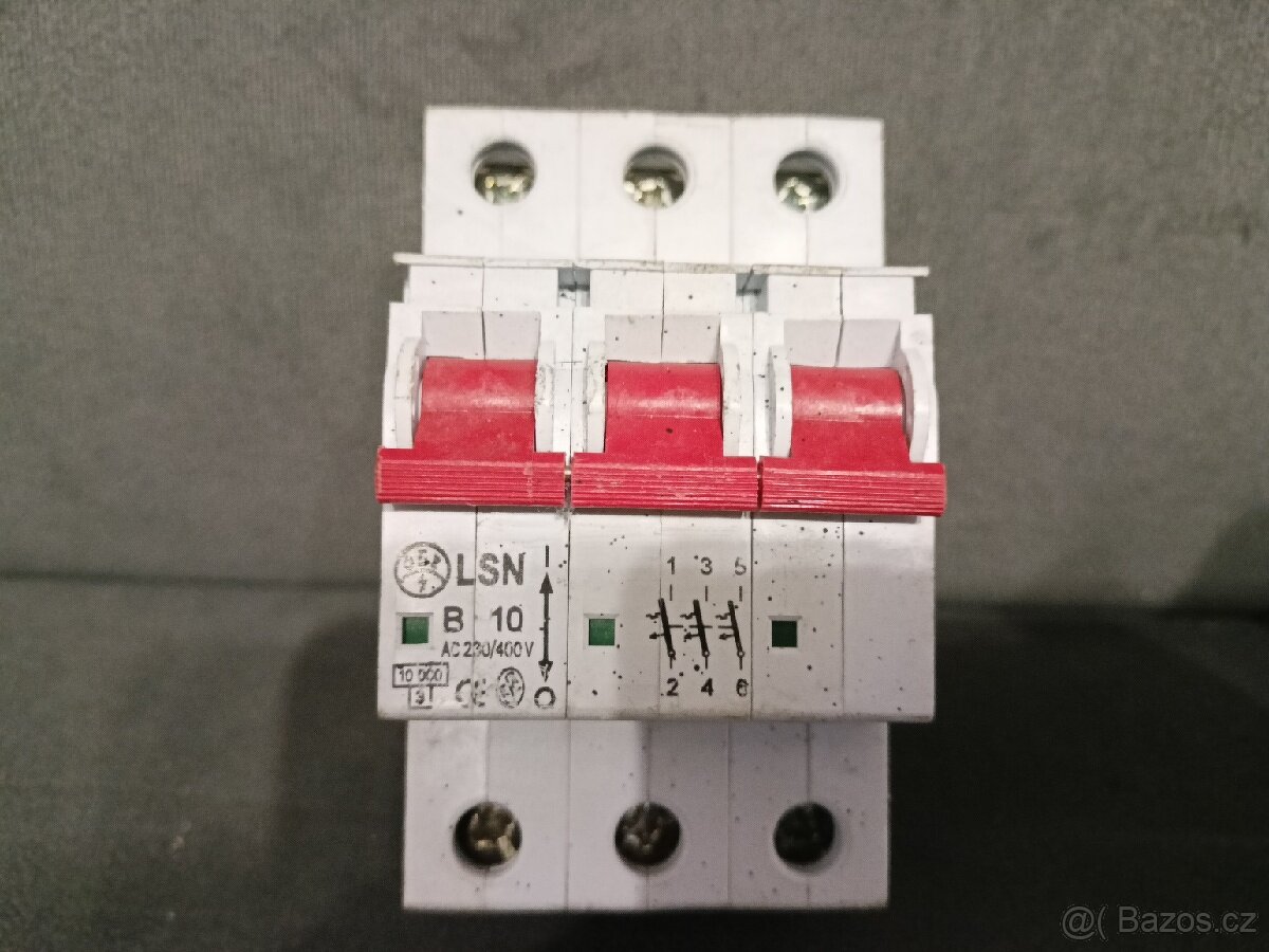 Jističe + zásuvky 380V - 2