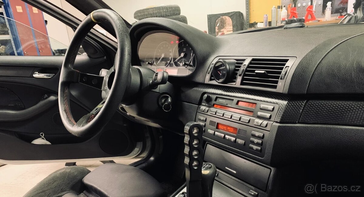 BMW E46 - Držák budíku - 2