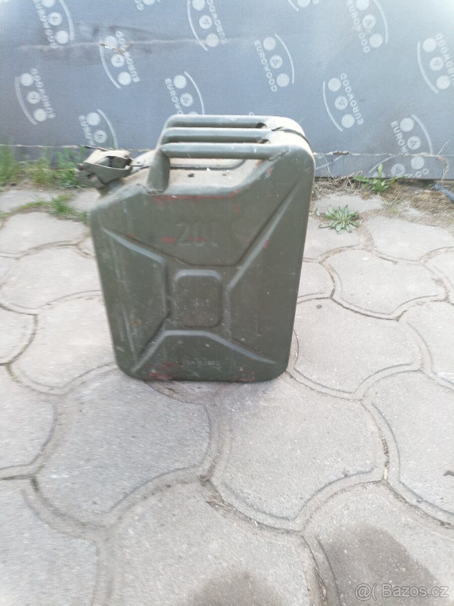 Prodám kanystry - 2