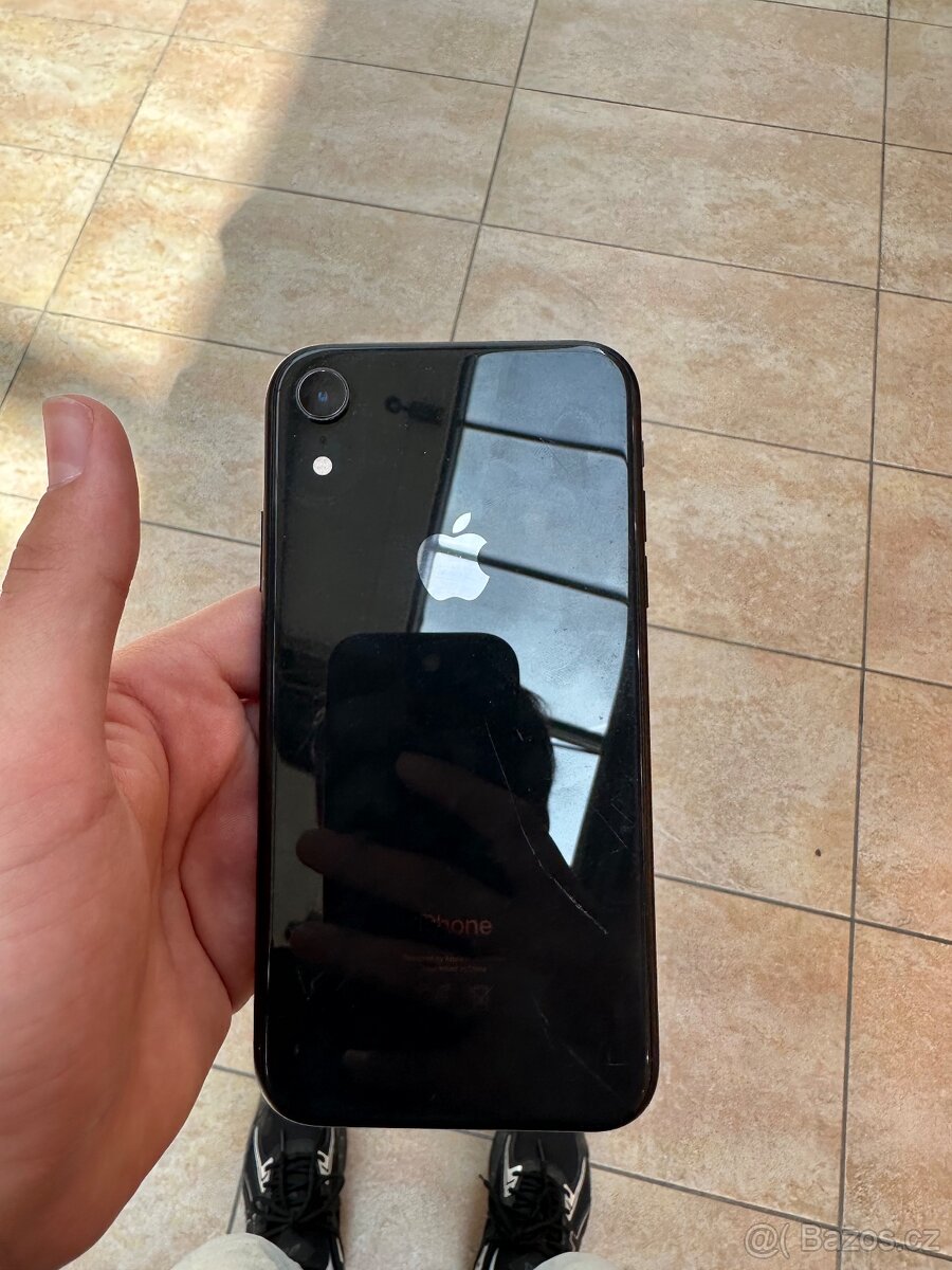 Prodám Iphone XR - 2