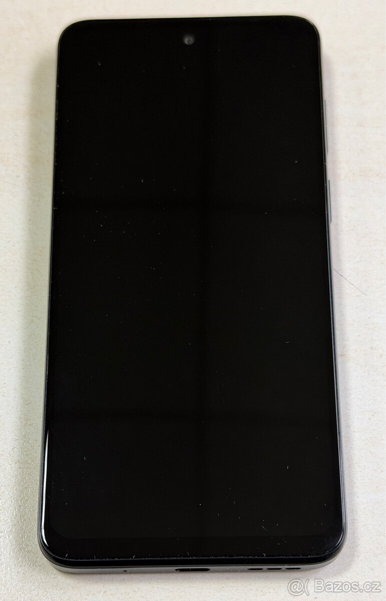 Motorola Moto G13 - 2