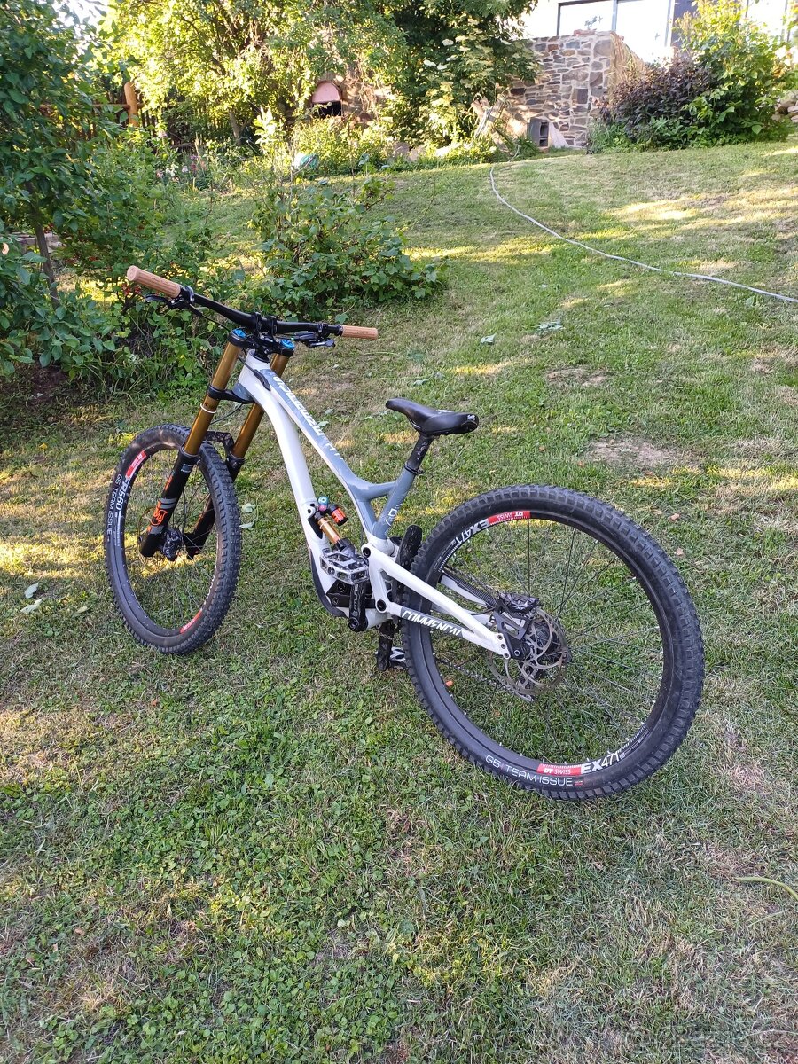 Commencal Supreme V4 (L) – Fox Factory / X01 - 2