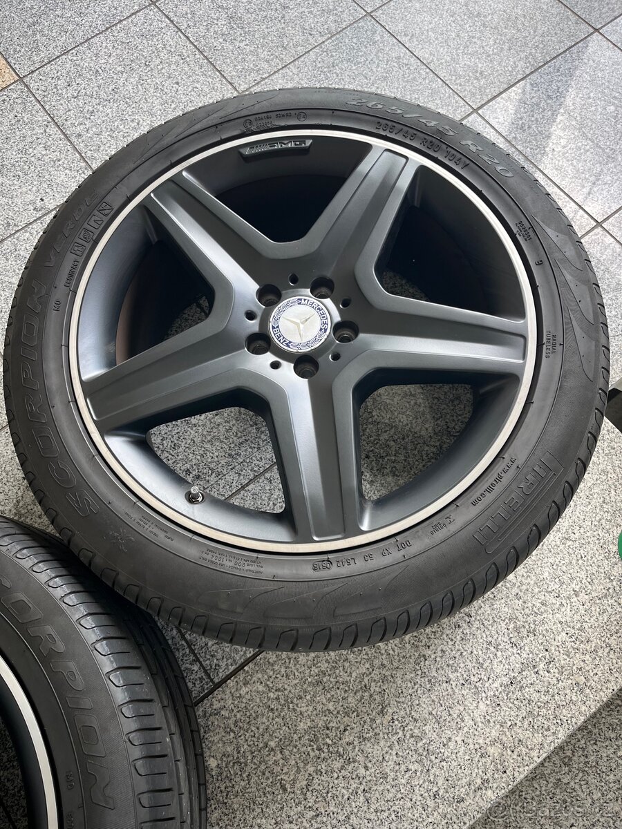 Mercedes AMG 5x112 R20 - 2