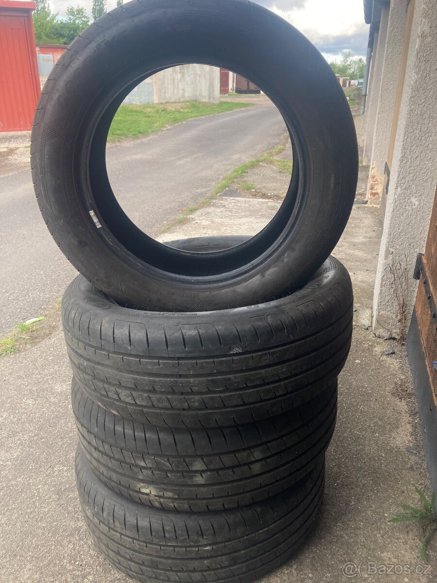 235/55 r18 Good year - 2