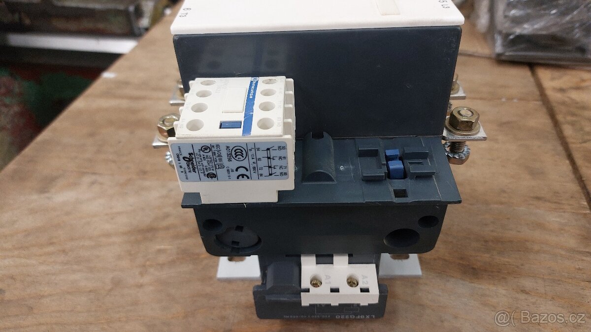 Stykač LC1F185 s cívkou - 2