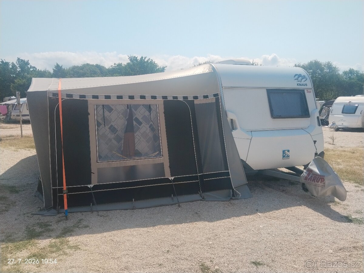 Karavan knaus sport s klimatizací a moverem - 2