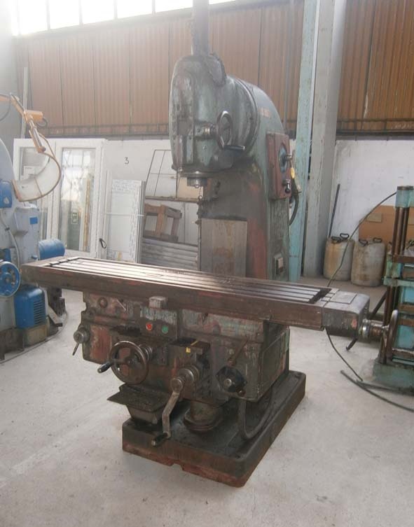 Frézka svislá FA 3V - 2