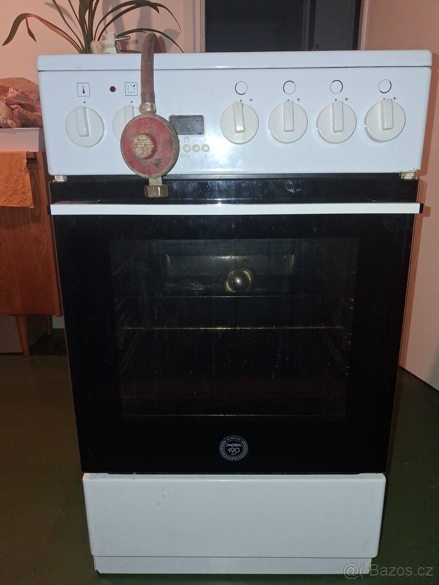 Prodám kombinovaný spořák Mora - 2