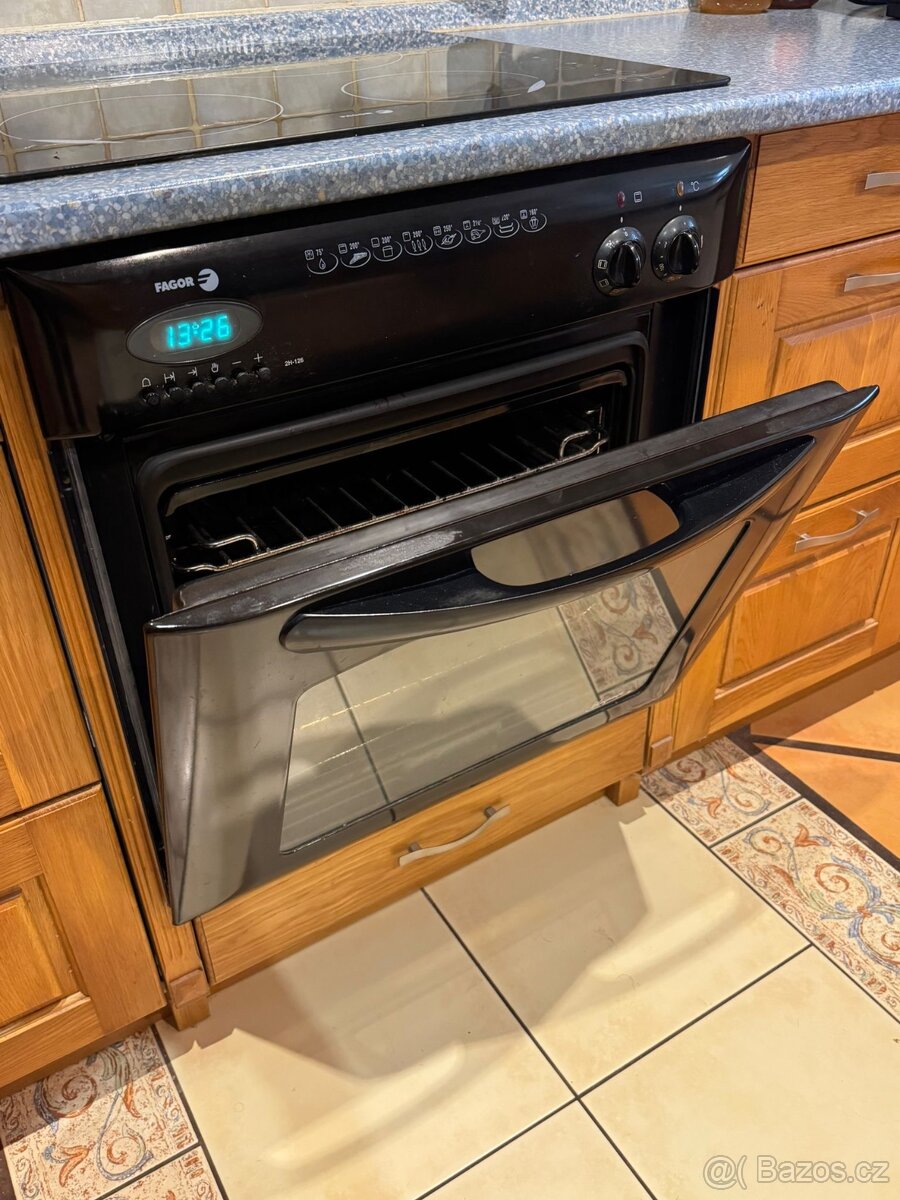 Horkovzdušná trouba Fagor - 2