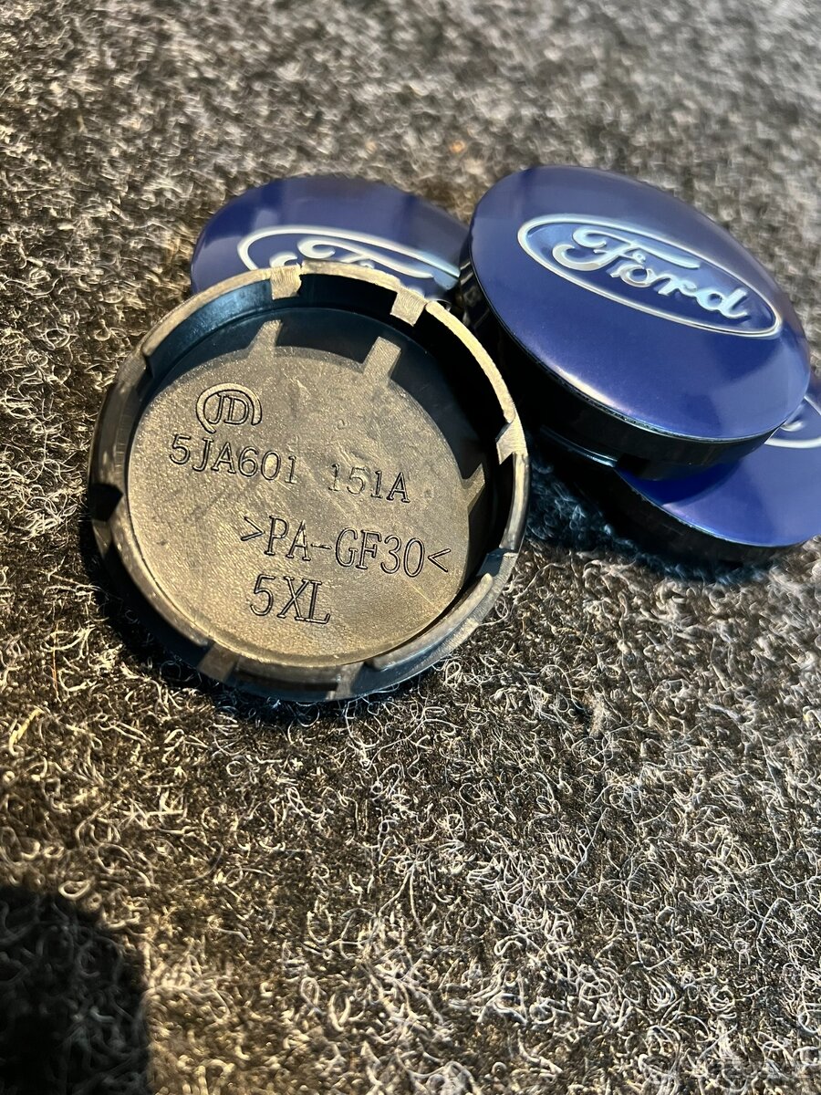 Středové krytky Ford 56mm / 52mm - 2
