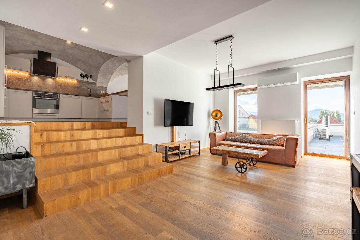 Pronájem bytu 2+kk 84 m² + 40 m² terasa - 2