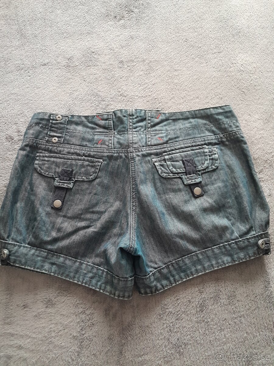 Dámské kraťasy/šortky vel. M - 2