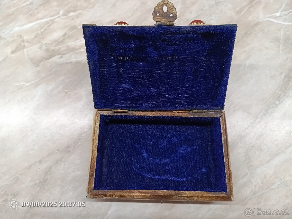 Šperkovnice kostěná - 2