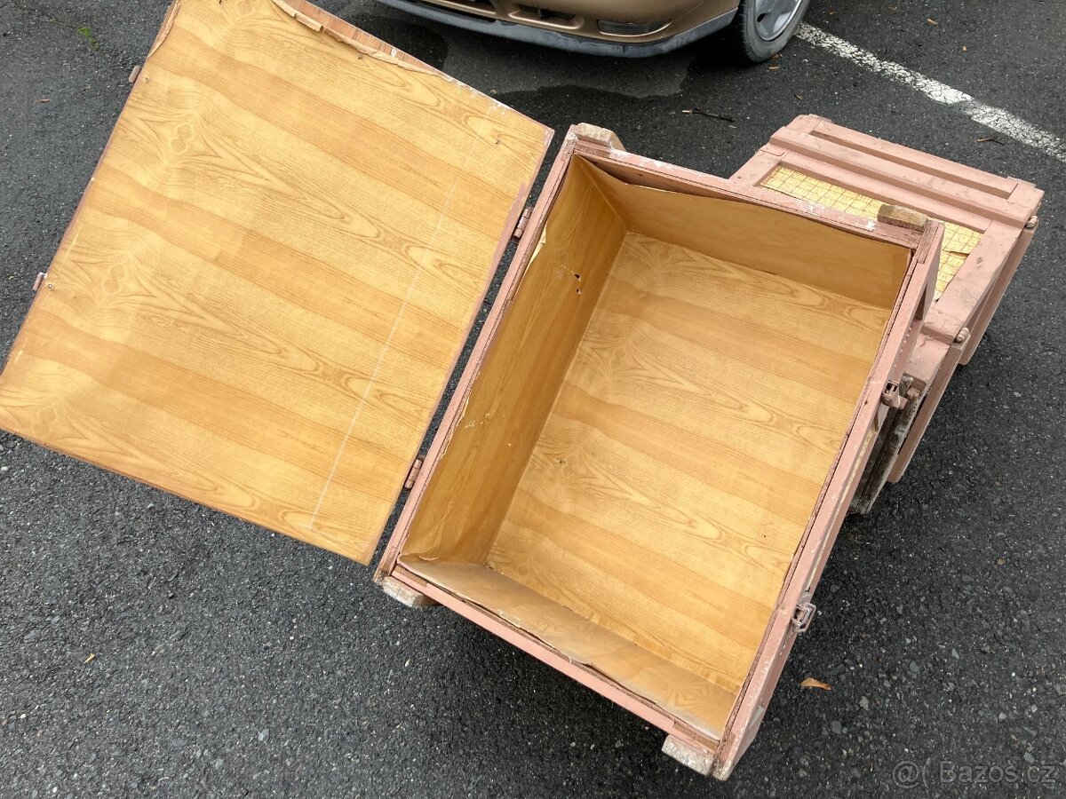 Staré dřevěné bedny - 2