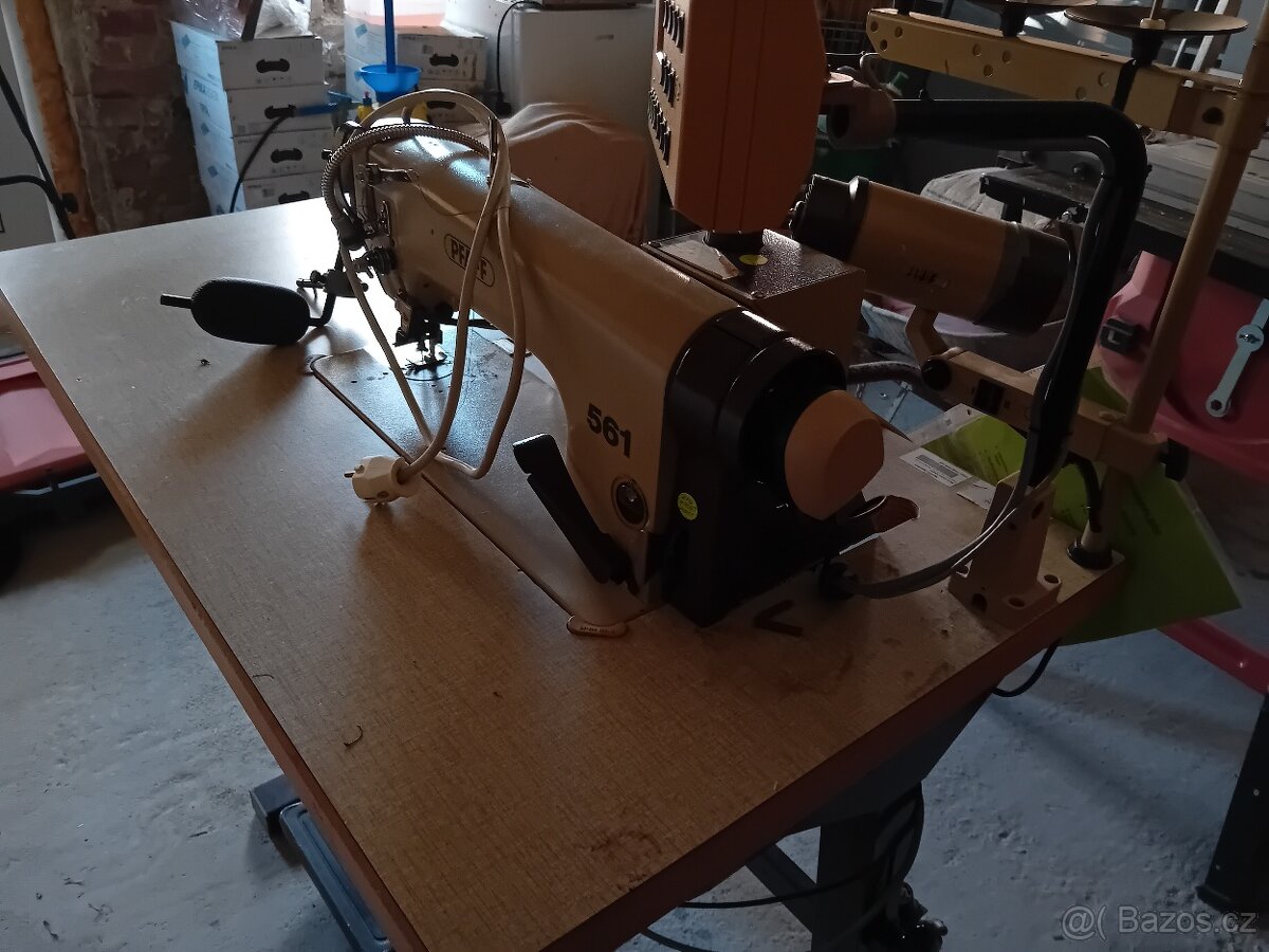Průmyslový šicí stroj PFAFF 561 + jednotka Efka V730 - 2