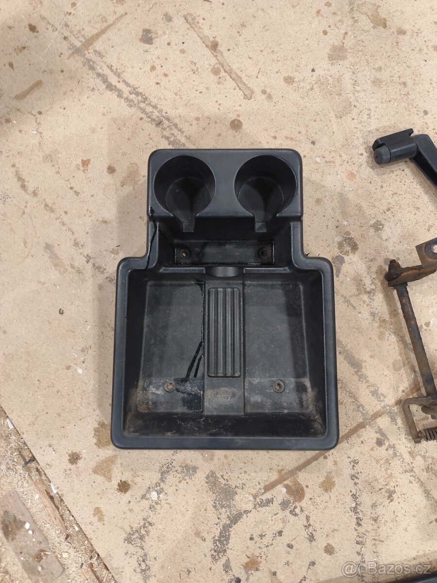 zahrádka Defender 90. rok 2011 - 2