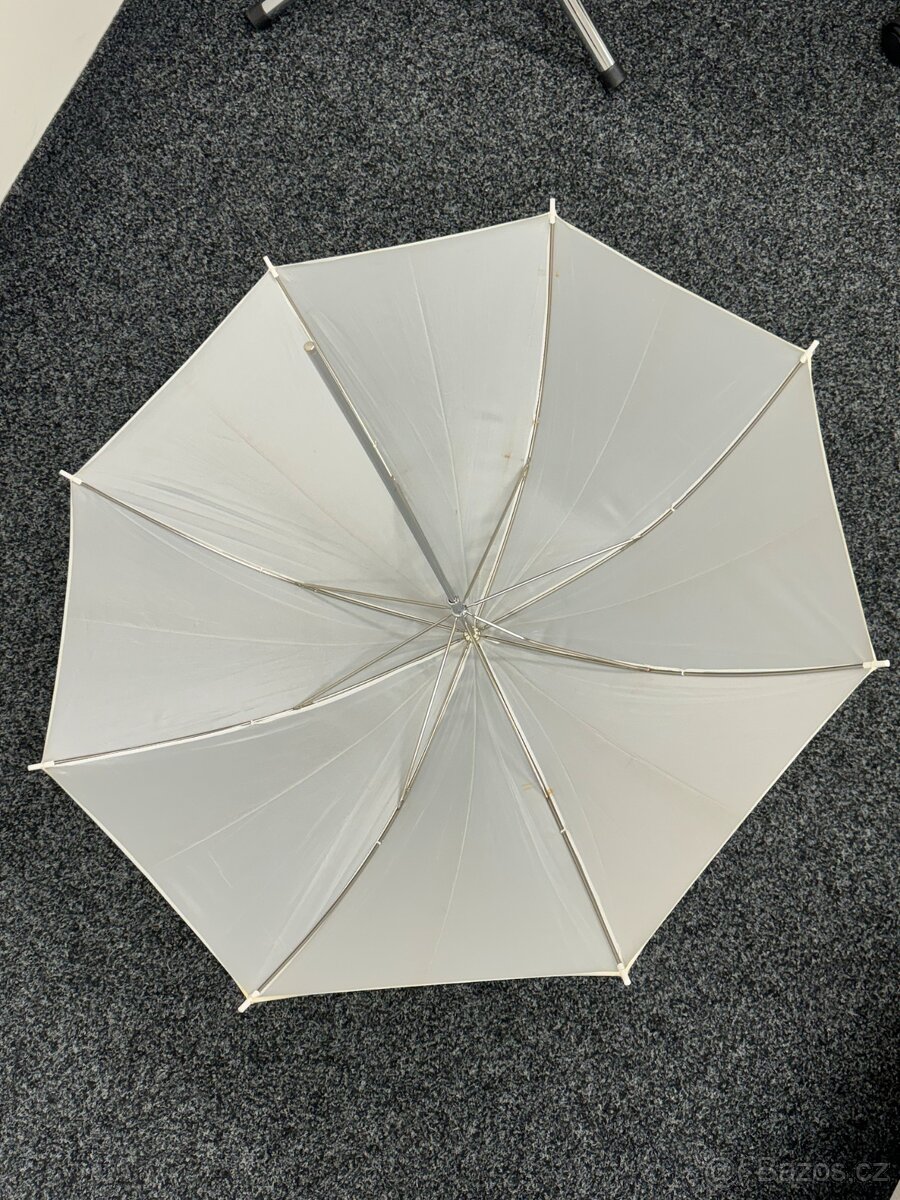 Bílý fotografický deštník - 2