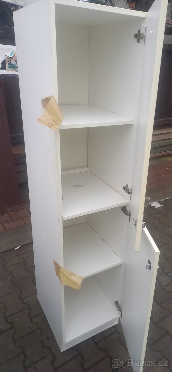 Policová skříň - 2