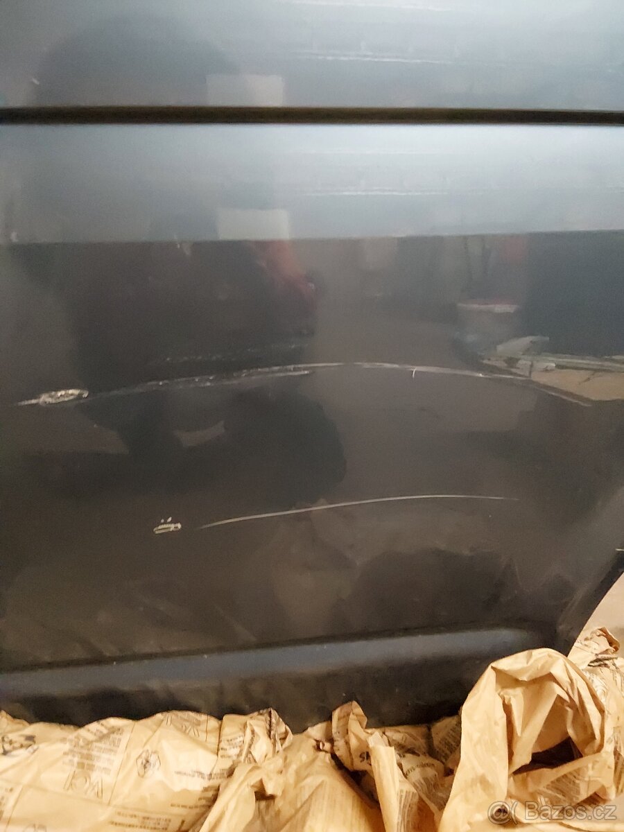 Pravé přední dveře T6 - 2