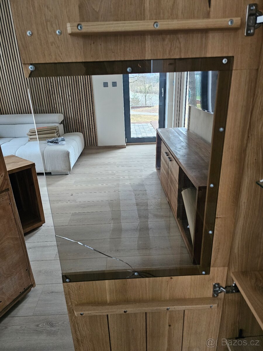 Highboard Yellowstone - Masivní dub - 2