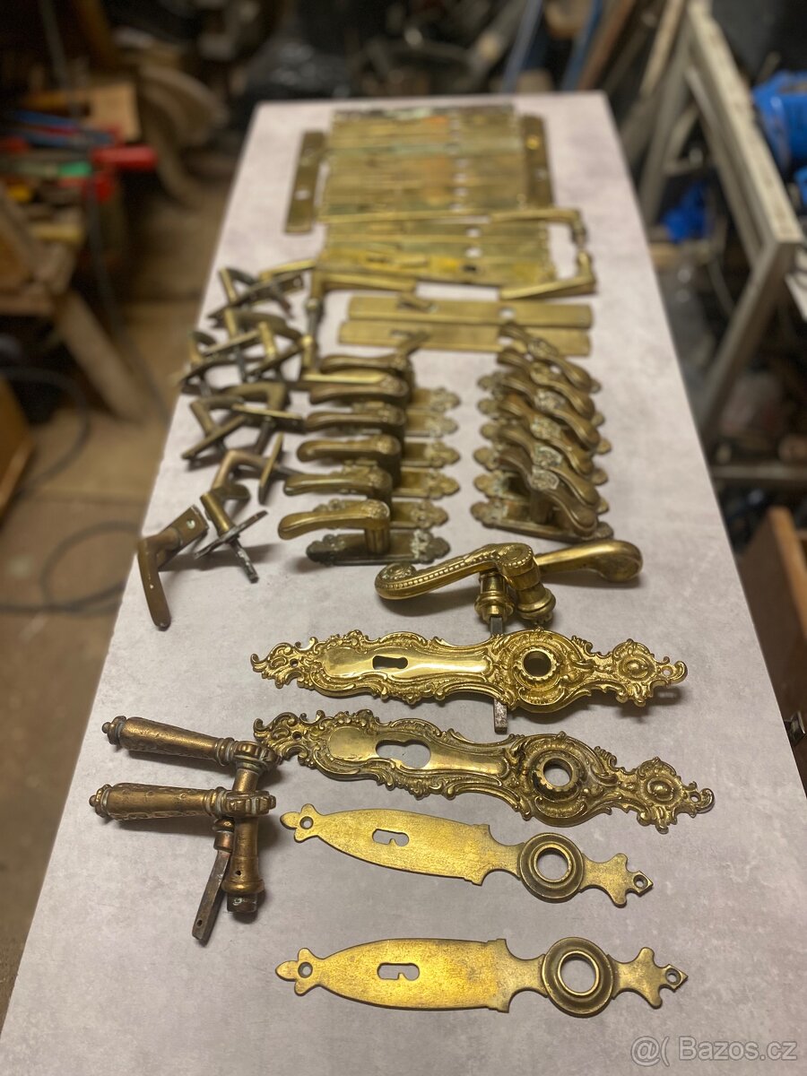 Mosazne kování - 2