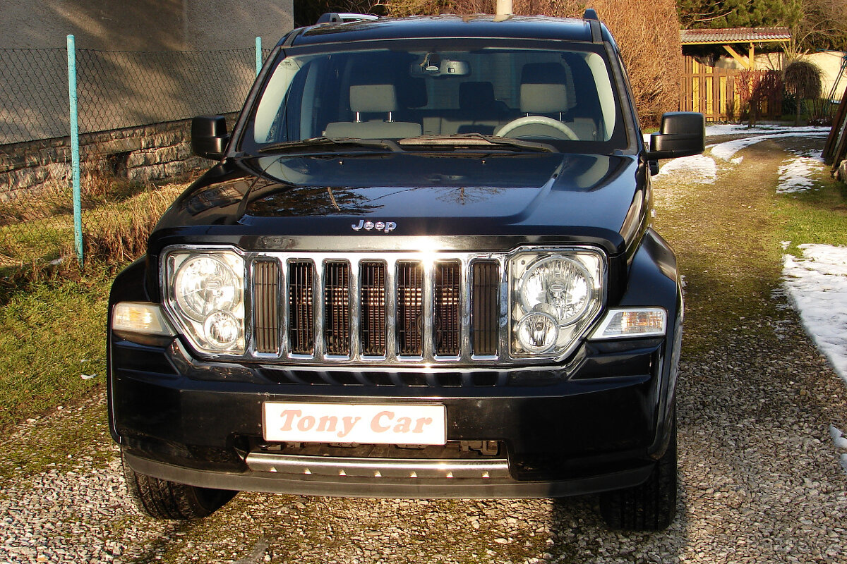Jeep Cherokee 2.8 CRD 177PS LIMITED KLIMA 6-rychl