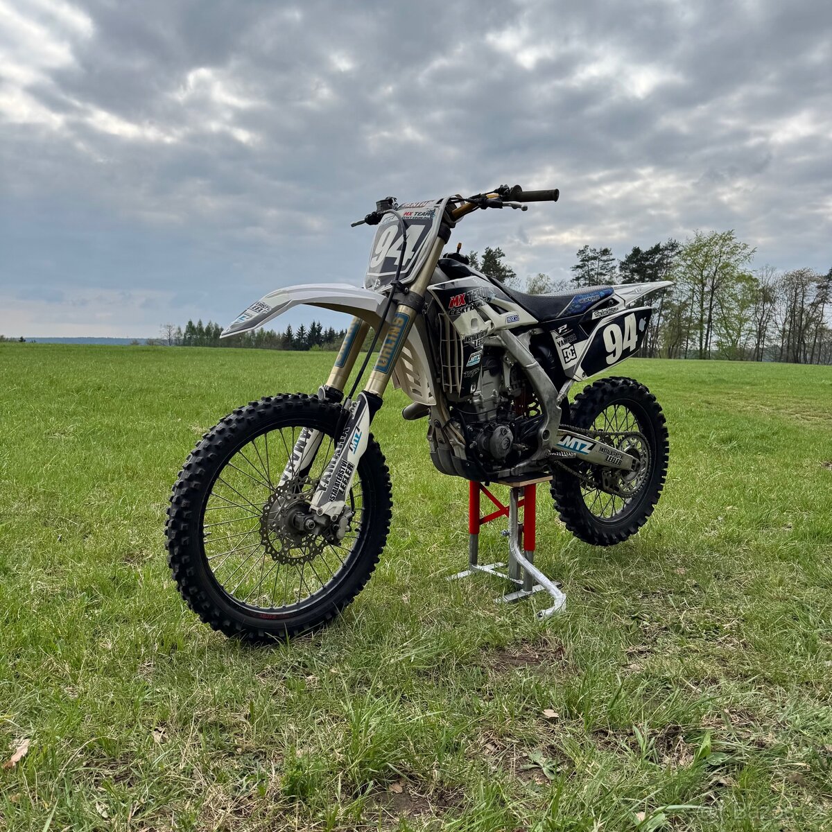 Prodám moto Yamaha 250 4takt