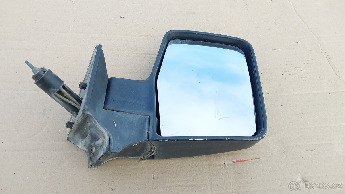 Nissan Patrol Španěl – Zrcátko pravé