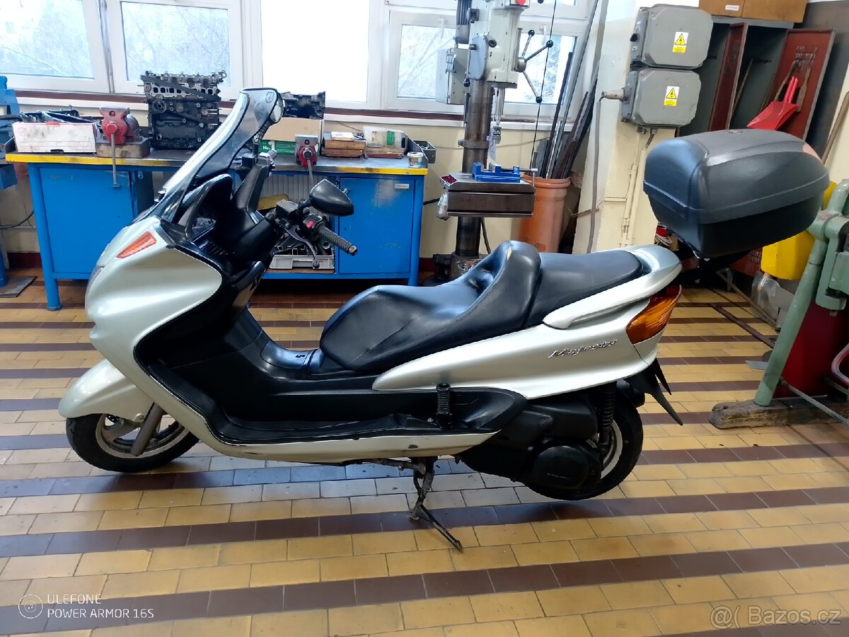 Yamaha Majesty 250 - 2