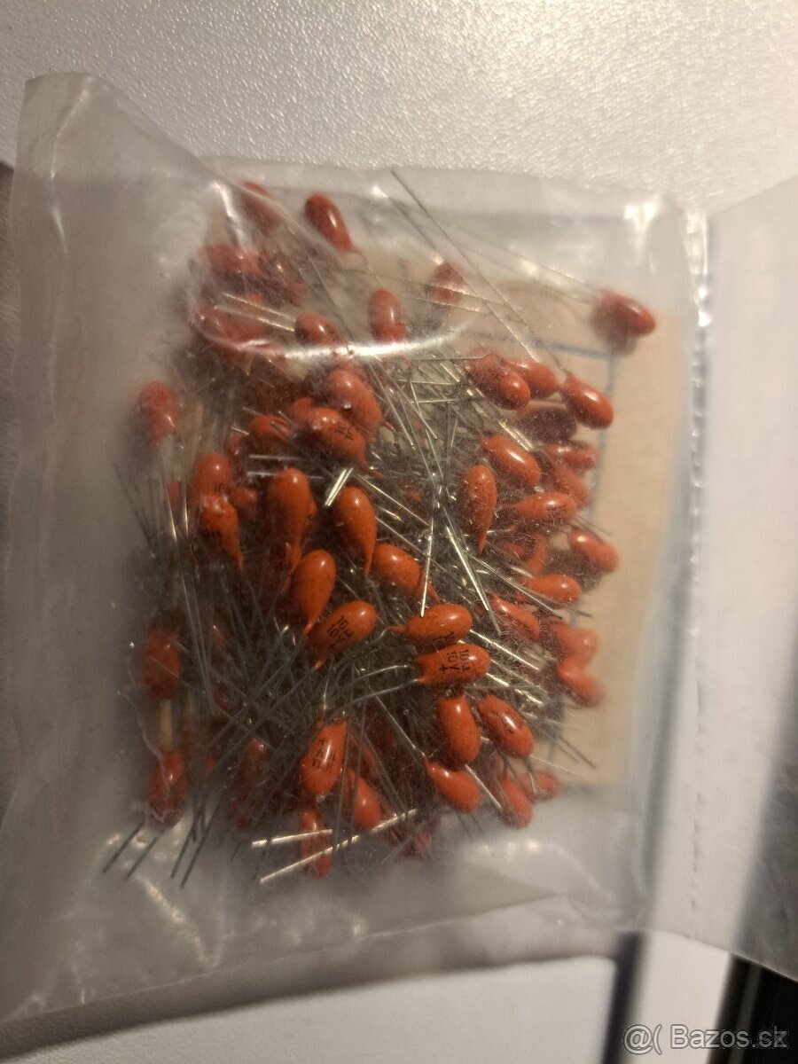 Tantalove konenzatory TE 132 10U/S 10V a TE133 15U/S 16V - 2