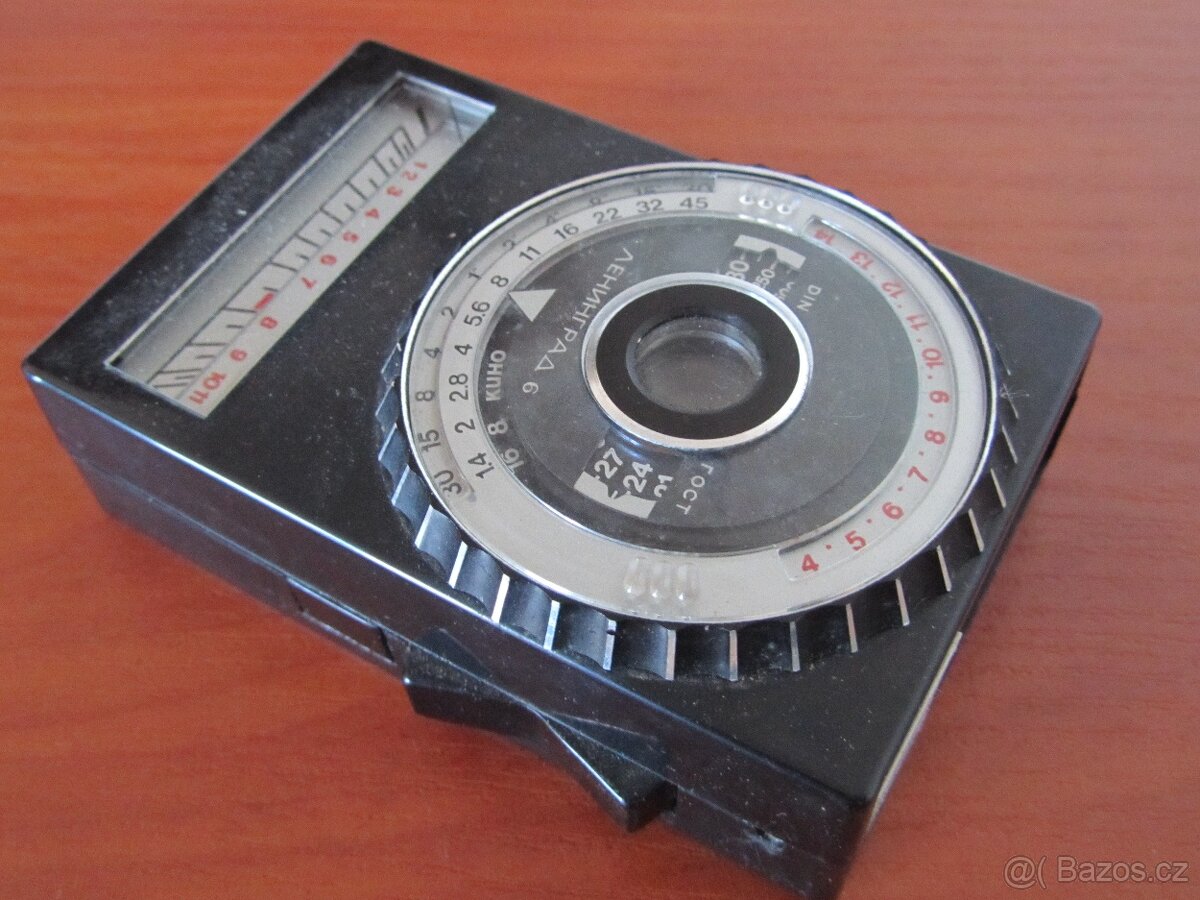 Expozimetr Leningrad-6-CdS-klasický,ručičkový - 2