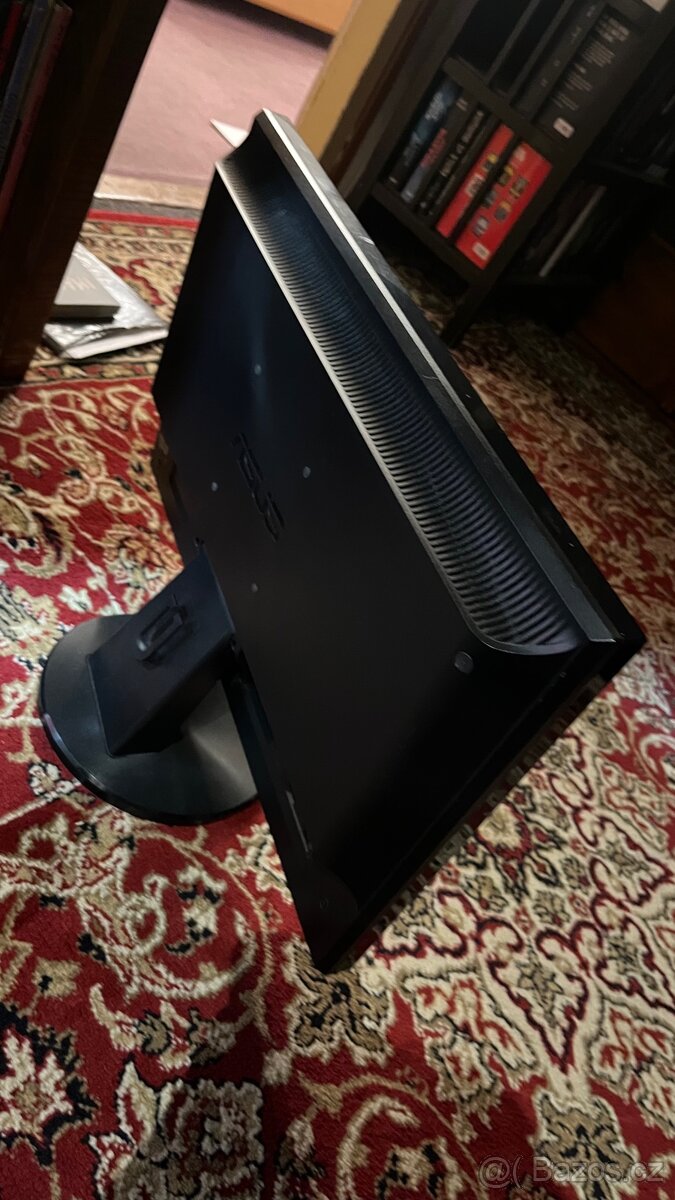 Monitor NEC a ASUS - 2