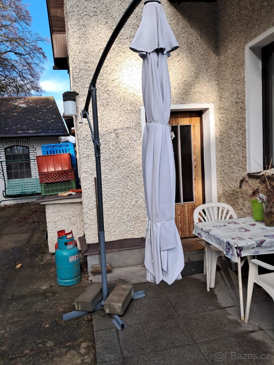 Zahradní deštník kovový 5m - 2