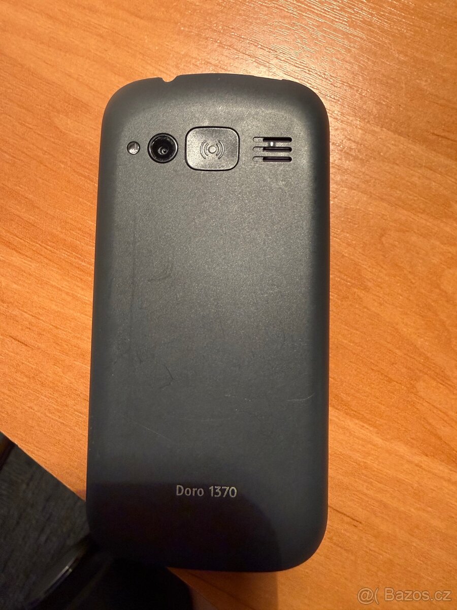 Mobilní telefon pro seniory - 2