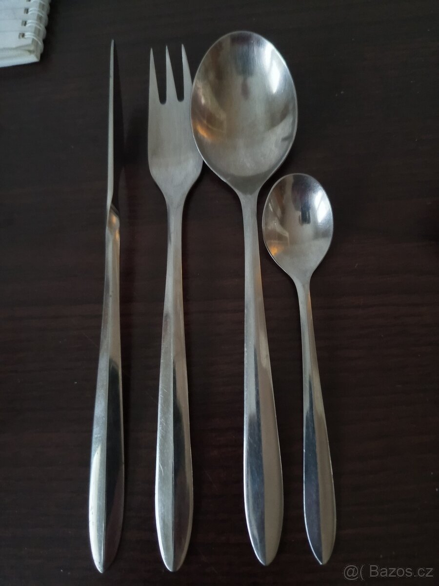 RETRO PRIBORY MONTREAL - 2